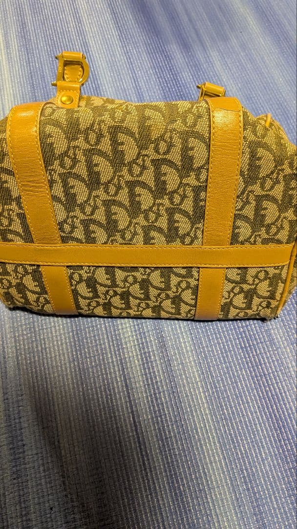 Christian Dior logo handbag #QYFGW6