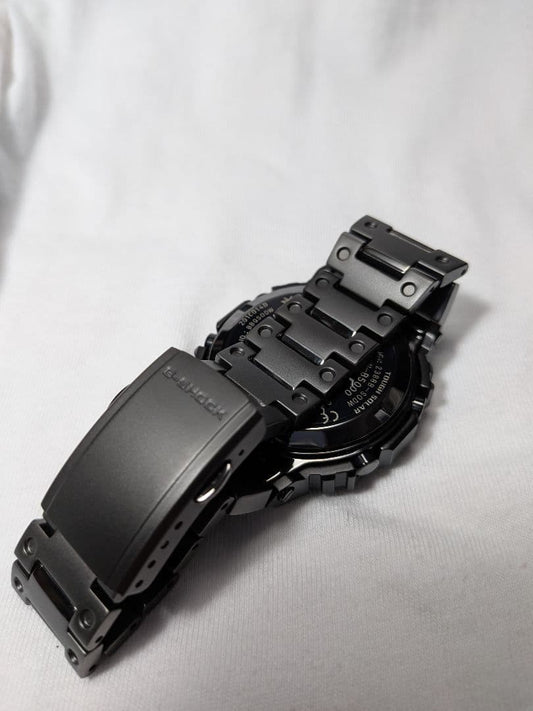 Includes extra links. GMW-B5000MB-1JF Full Metal. Made in Japan. #QYAJ8A
