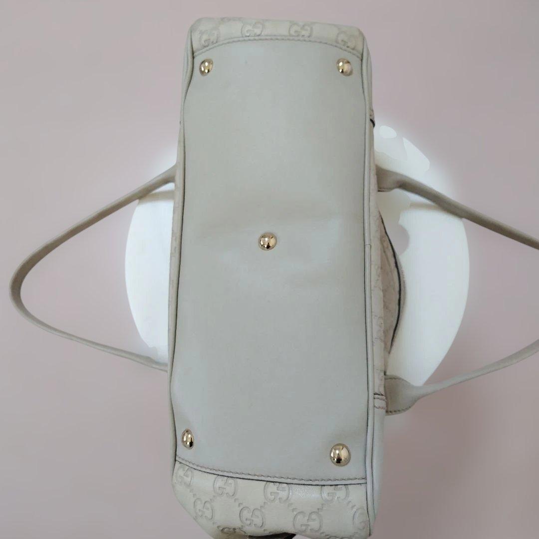 Gucci Shima leather handbag, ivory color. #QYK7NX