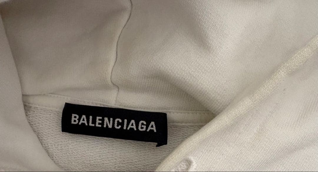 BALENCIAGA white hoodie #QY7AEU