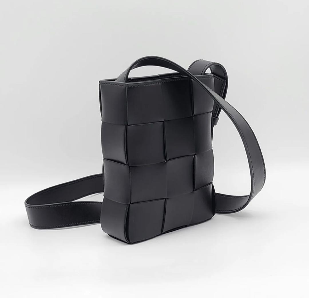 BOTTEGA VENETA Phone Pouch Leather Shoulder Bag Black #QYA2OU