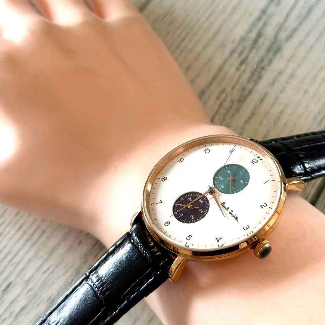 Paul Smith round date watch in gold. #PGHSVY