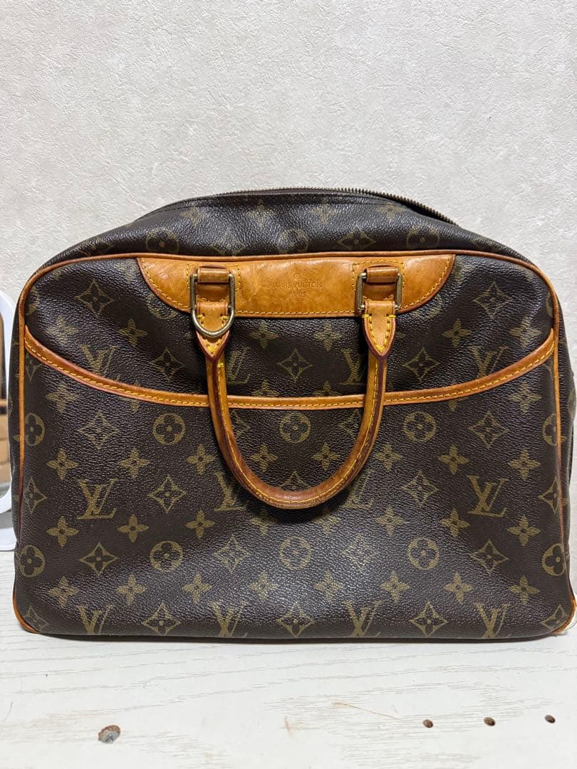 Louis Vuitton handbag, dark brown #QY9G5Z