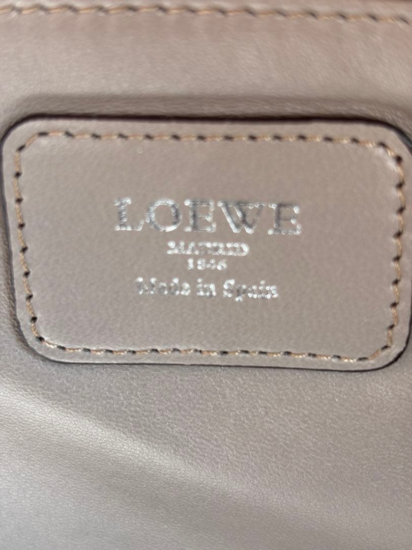 LOEWE Amazona 28 Handbag Ash Beige Leather Silver #QY4IHJ