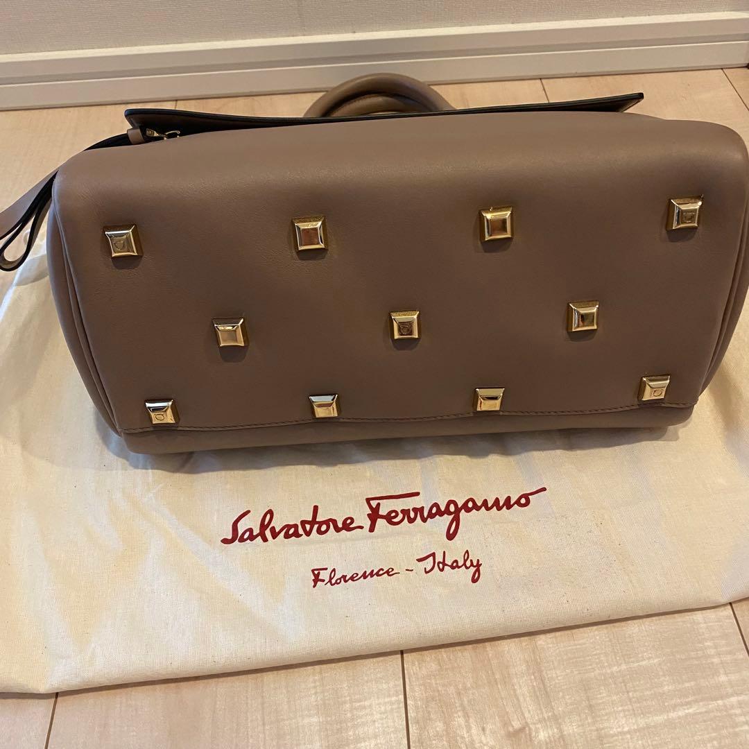 Salvatore Ferragamo Studio Gray Pouch #QYIA68