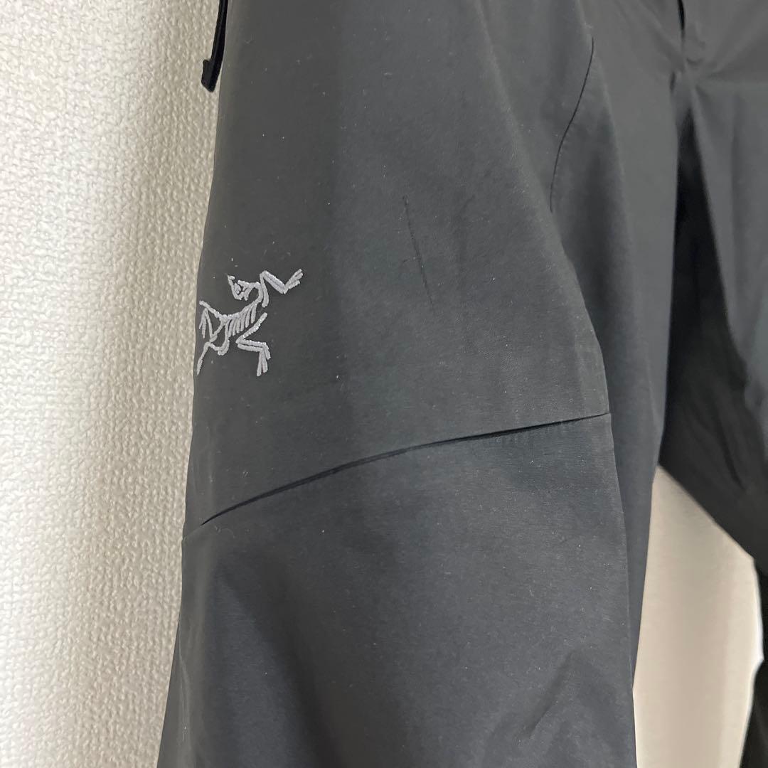 Arc'teryx Men's S Black with Certificate #QY90N3