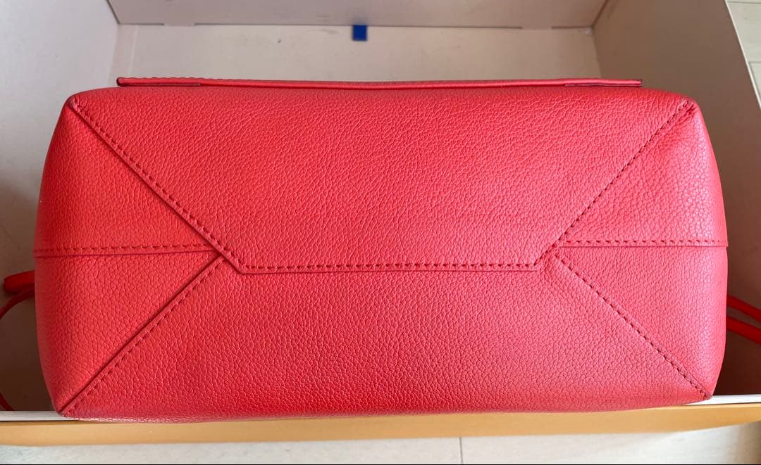 LOUIS VUITTON Lockme PM Taurillon Leather Handbag Red Turn-Lock Japan St #QY9NNB