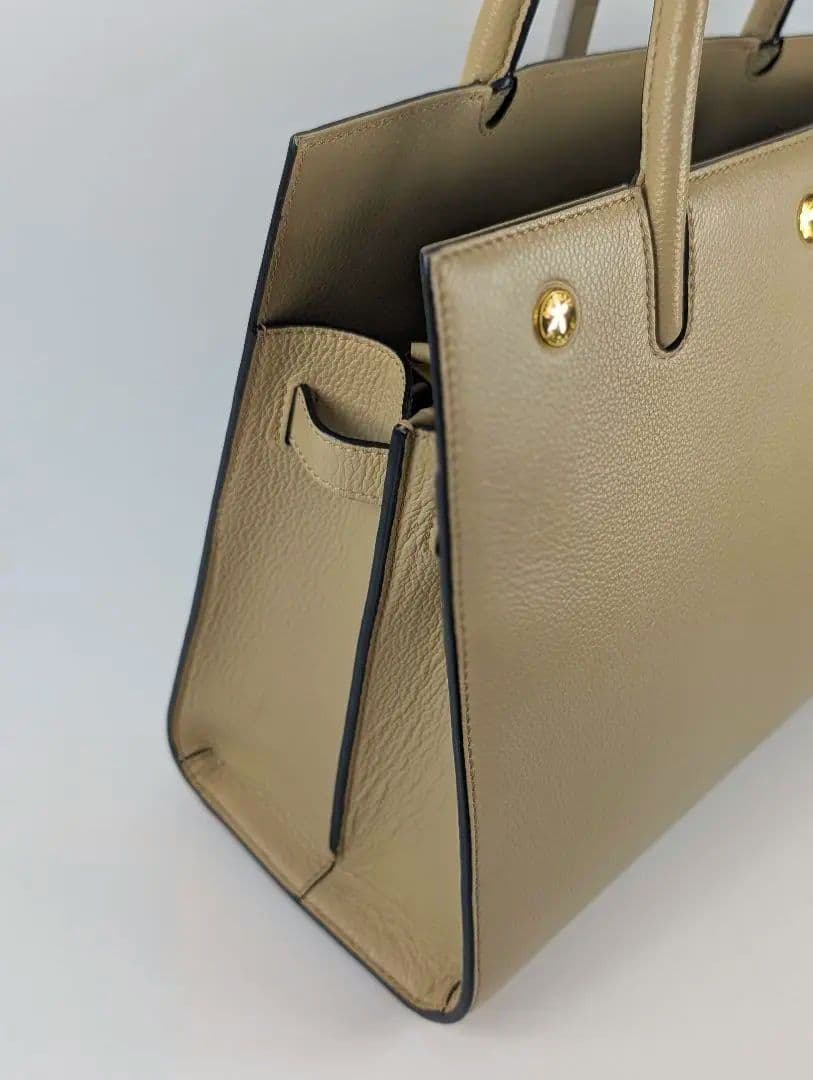 BURBERRY Beige Leather Handbag Gold Hardware Double Handle Classic #QY31W3