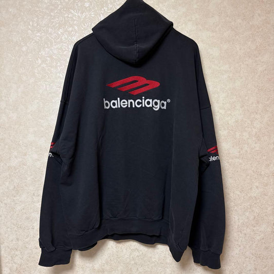 Com.dot.Yamato wears BALENCIAGA sport icon hoodie #QY1I4Z