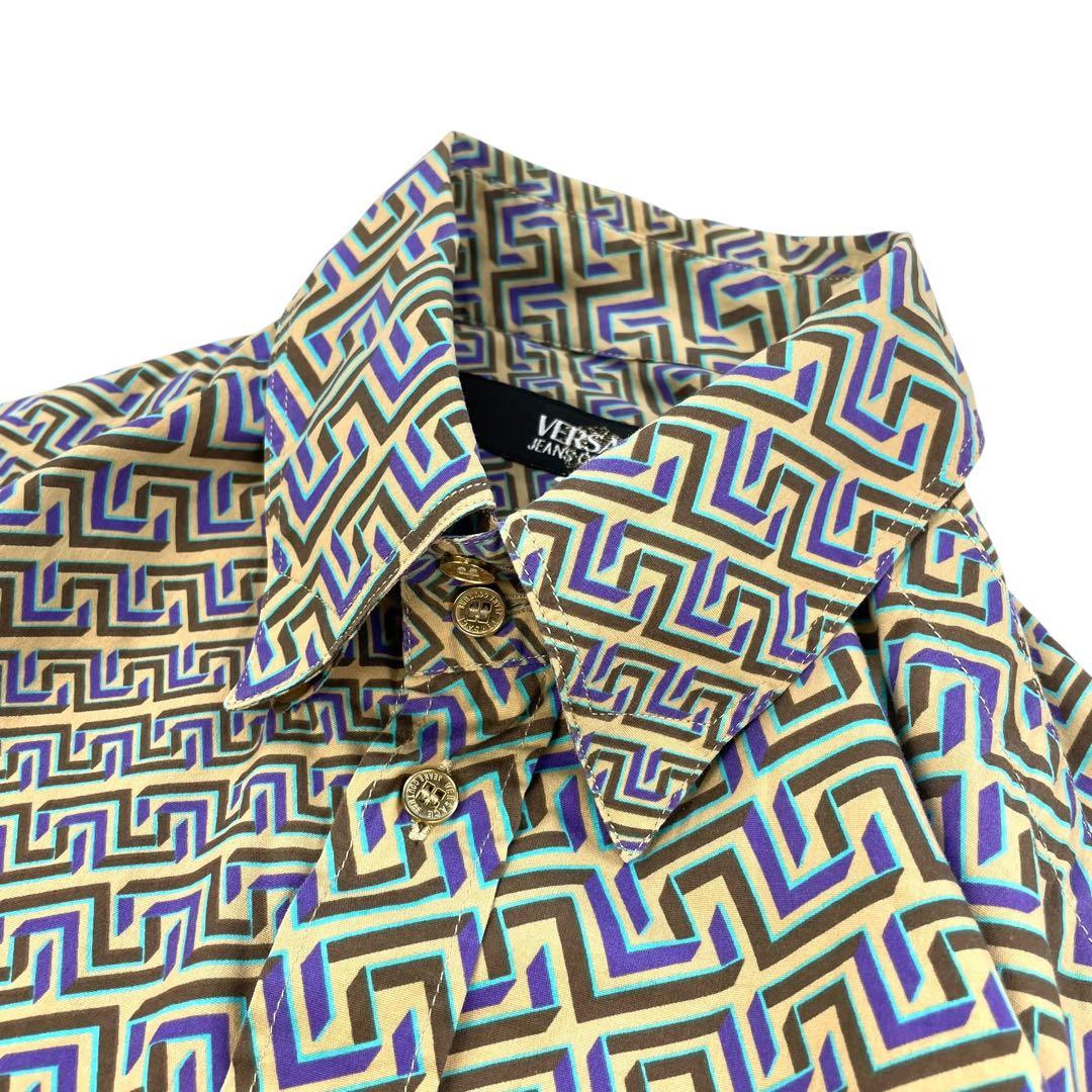 Premium Italian-made VERSACE long-sleeved shirt in a Greca and psychedel #PG3N89