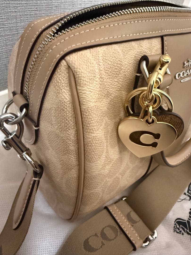 COACH Beige Heart Charm Logo Handbag with Shoulder Strap #QYGBM5