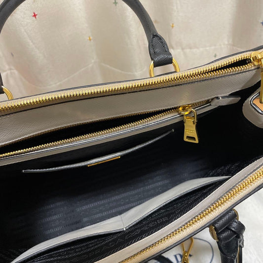 Prada Saffiano Bicolor #PG9OPR