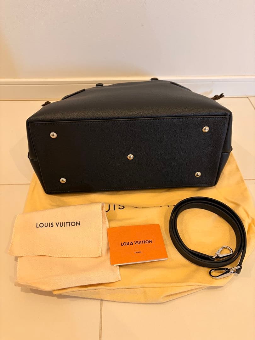 LOUIS VUITTON Rock Me Day Leather Handbag 35x24x16cm #QY8617