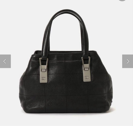CHANEL Black Leather Handbag #QYGQHH