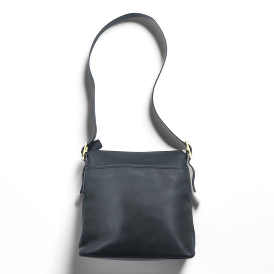 COACH Classic Old Coach Shoulder Bag, Glovetanned Leather, Black #QY1IO0