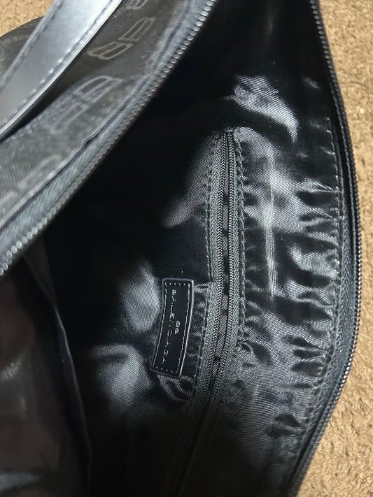 BALENCIAGA Black Handbag #QY9OBR