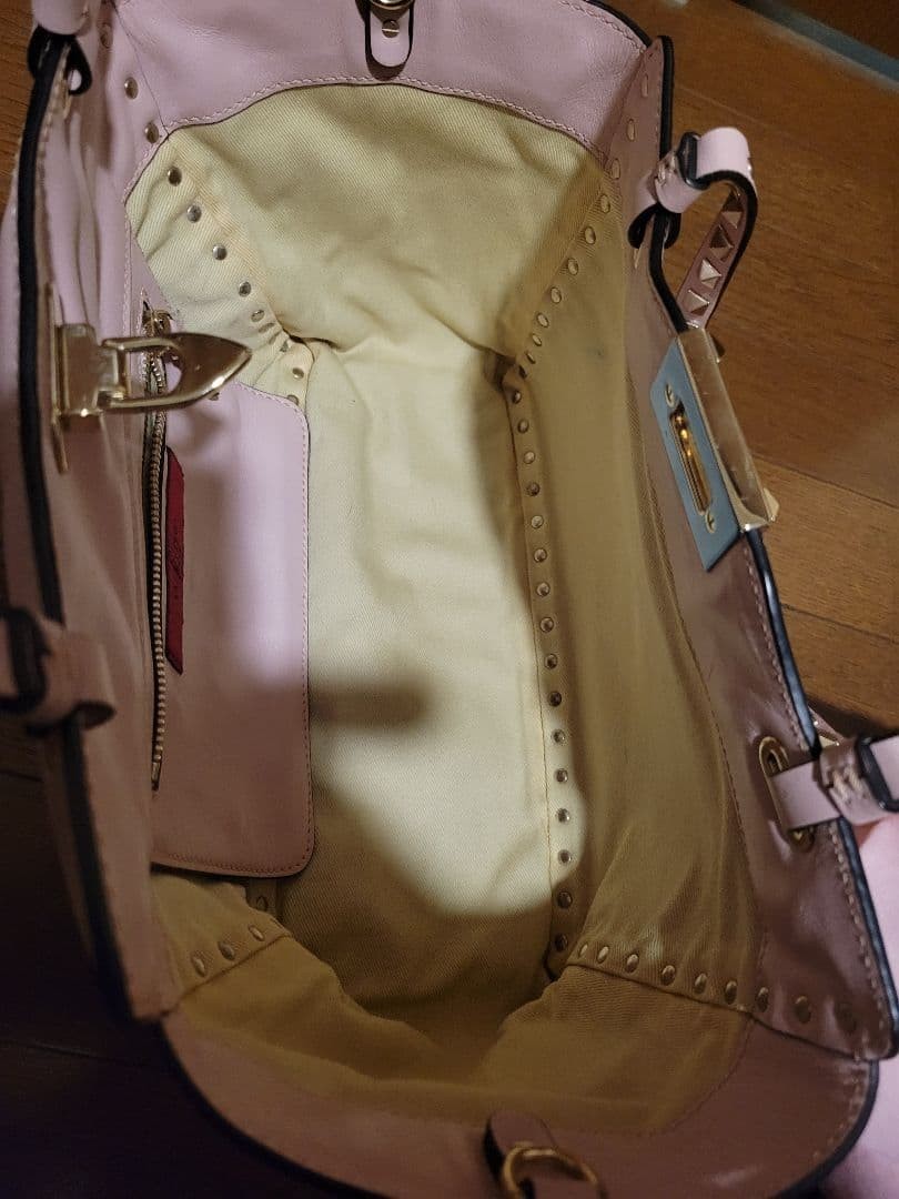Valentino Rockstud Tote Bag, Leather #QYBL5Z