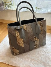 PRADA Saffiano Handbag #QY73E1
