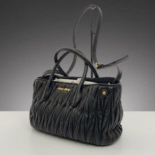 MIU MIU Matelass? 2-Way Handbag, Black Leather Women #QY1QXG