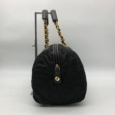 PRADA handbag, triangular plate, gold hardware, chain, black. #QYIW4C