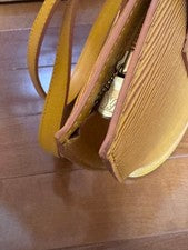 Louis Vuitton Epi Handbag #QYKDQN