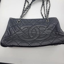 CHANEL Black Leather Handbag #QYDJNL