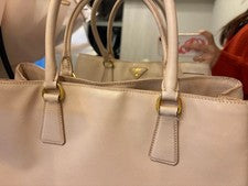 PRADA Galleria Saffiano Leather Handbag Pink Beige GILDED Logo Pre-Owned Comm #QY4JC6