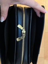 Louis Vuitton Epi Leather Handbag, Black #QYIHQB
