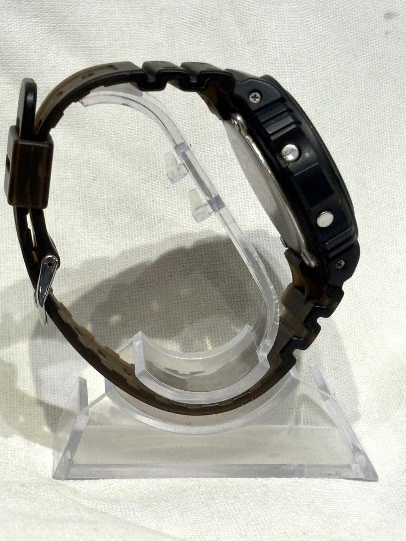 CASIO G-SHOCK DW-5750 Shadow Skeleton #QY3V7E