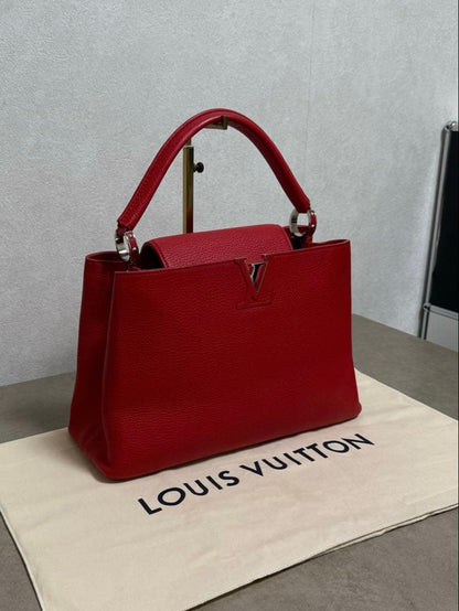 LOUIS VUITTON Capucines MM Coquelicot Red Leather Bag #QY7AOH