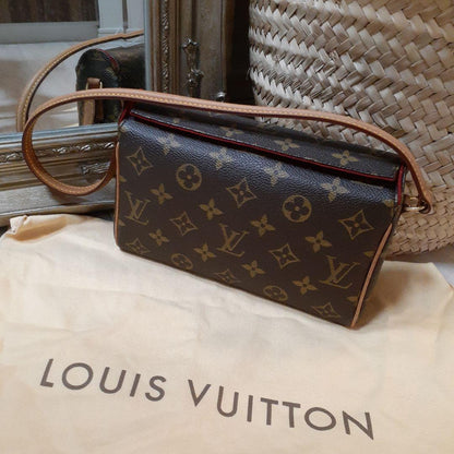 LOUIS VUITTON Recital Handbag Monogram Brown W20.5xH13xD6.5cm #QYAZU8