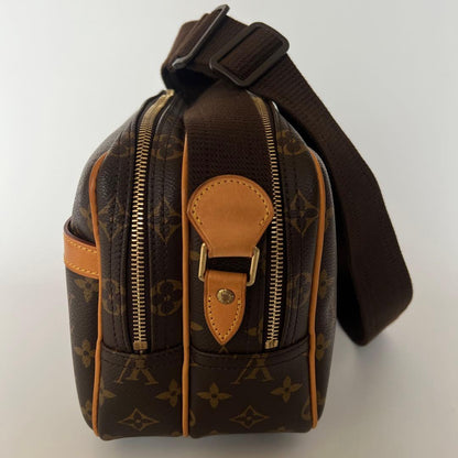 LOUIS VUITTON Reporter PM Shoulder Bag for Men and Women #QY7XM4