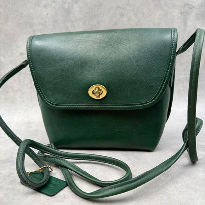 COACH Old Coach Shoulder Bag, Made in USA, Green Leather #QYIGAN
