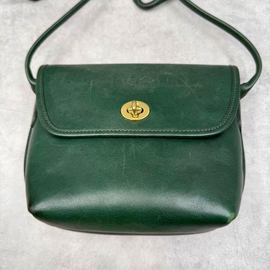 COACH Old Coach Shoulder Bag, Made in USA, Green Leather #QYIGAN