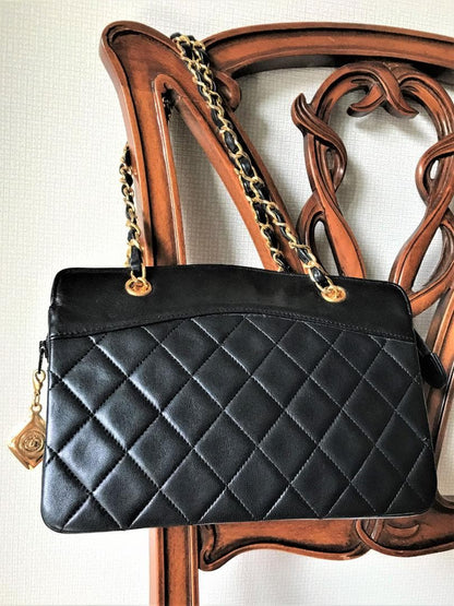 CHANEL Vintage Matelasse Mini Chain Handbag Lambskin Black Paris 34yr #QYED77