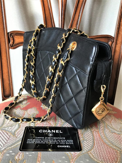 CHANEL Vintage Matelasse Mini Chain Handbag Lambskin Black Paris 34yr #QYED77