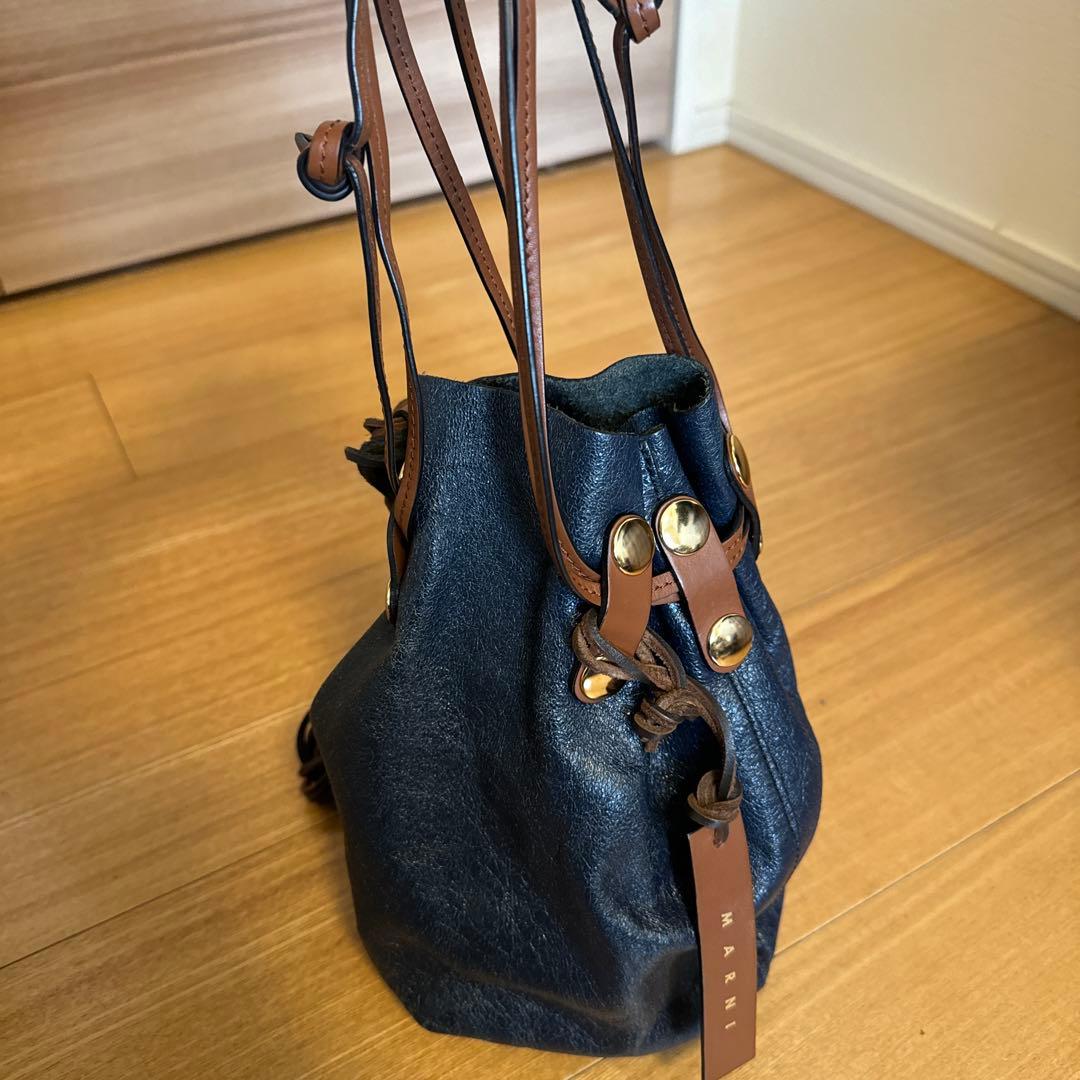 MARNI Navy Leather Drawstring Bag #QY1QSW