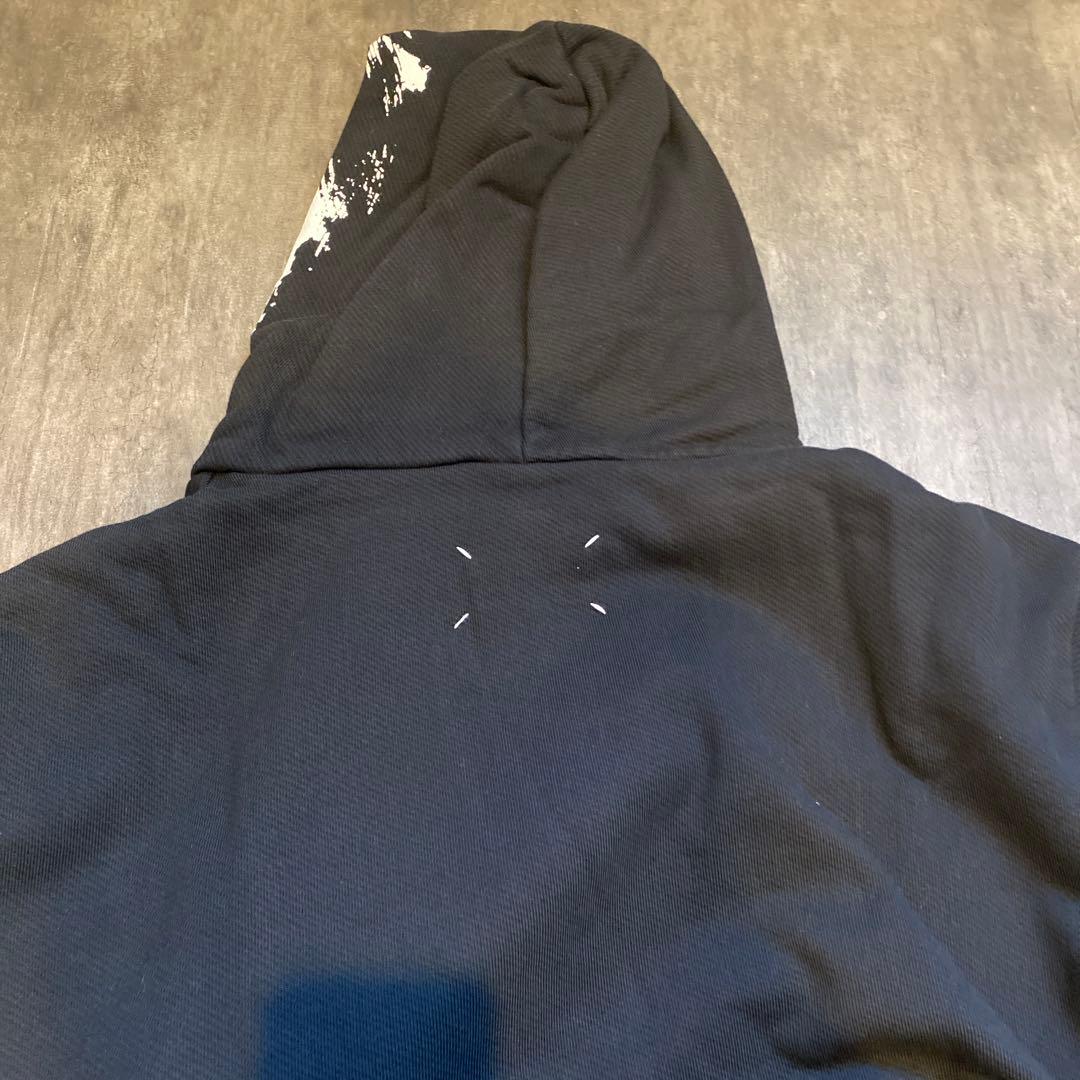 20AW Maison Margiela Calendar Number Logo Painted Hoodie in Black #QYC9EG