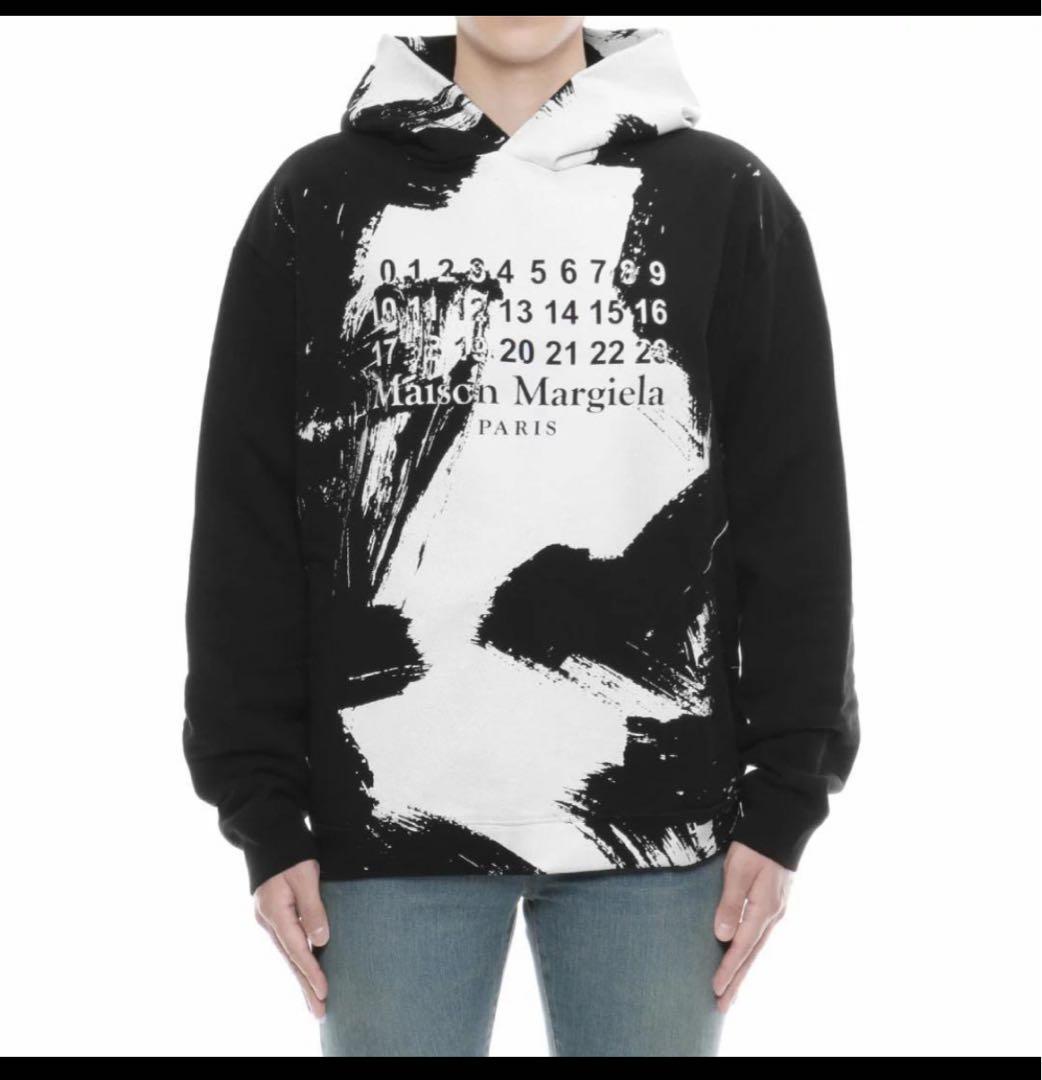 20AW Maison Margiela Calendar Number Logo Painted Hoodie in Black #QYC9EG