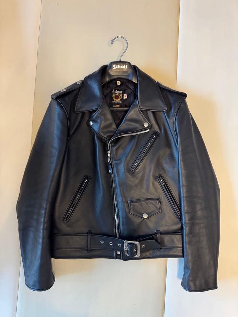 Schott Black Leather Jacket Size 40 #QYBLGV