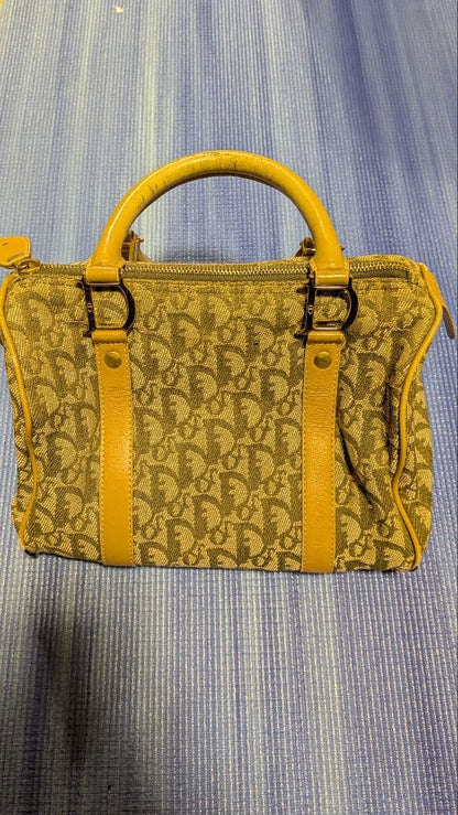 Christian Dior logo handbag #QYFGW6