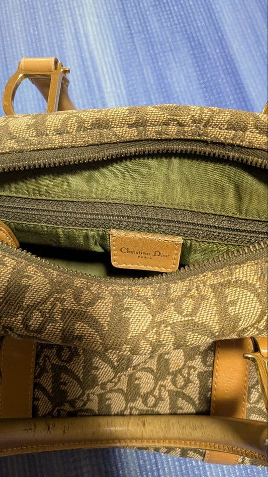 Christian Dior logo handbag #QYFGW6