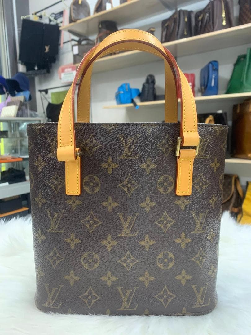 LOUIS VUITTON Monogram Handbag #QY1S1N