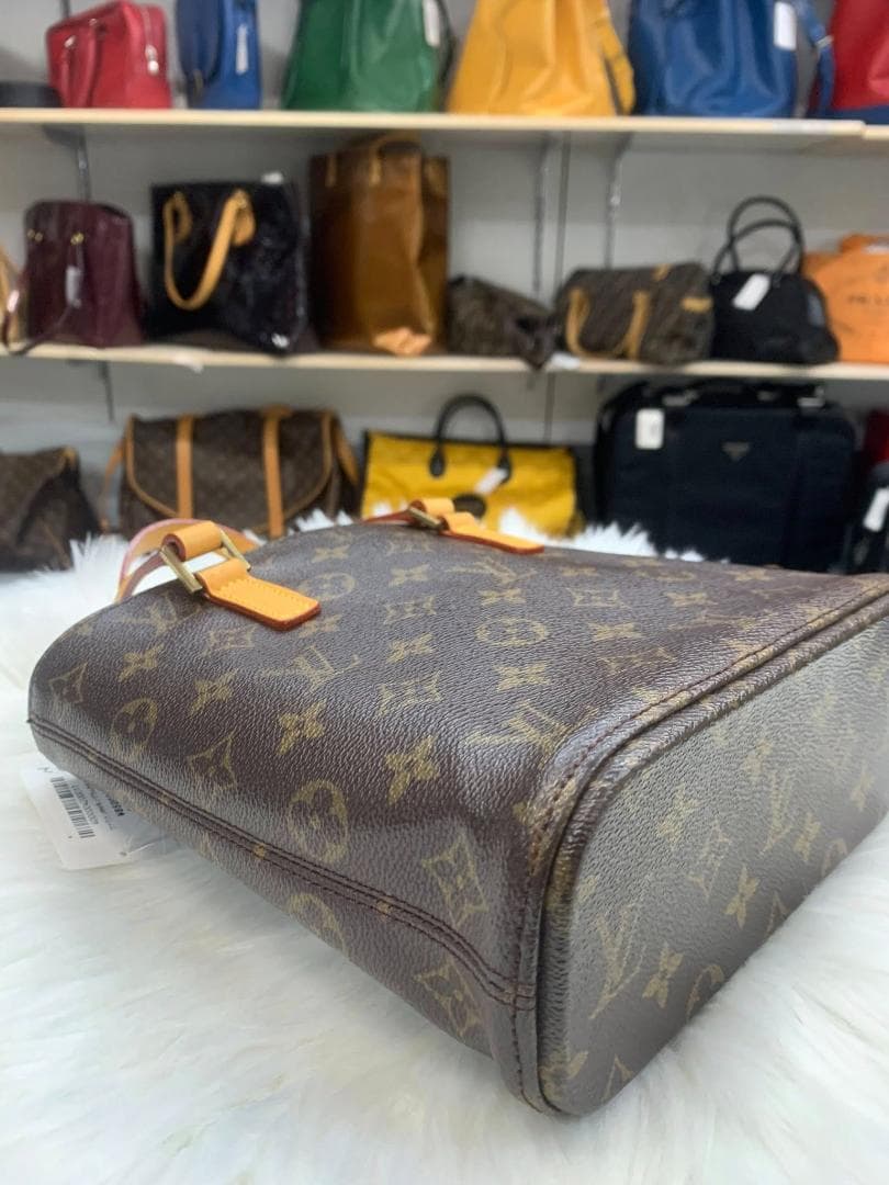 LOUIS VUITTON Monogram Handbag #QY1S1N
