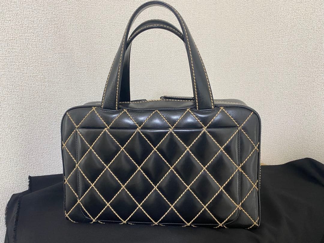 CHANEL Wild Stitch Black Quilted Leather Handbag W32.5cm #QYACQD