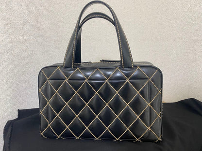 CHANEL Wild Stitch Black Quilted Leather Handbag W32.5cm #QYACQD
