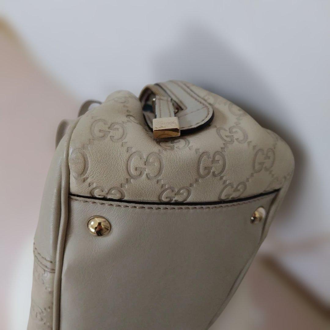 Gucci Shima leather handbag, ivory color. #QYK7NX