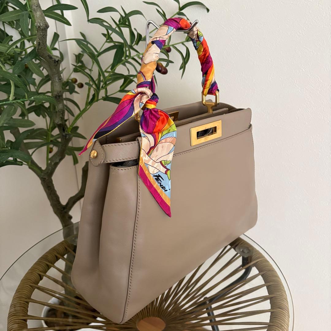 FENDI Peekaboo Medium Greige Taupe Calfskin Gold Hw #QYBDG5