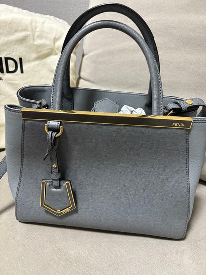 FENDI Tujours Leather Handbag Gray Italy Purchased Before COVID Near Min #QY0GZY