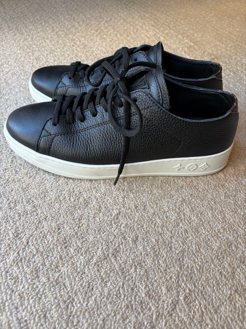 LOUIS VUITTON LV LOUIS VUITTON Resort Line Sneakers #QYBL6P